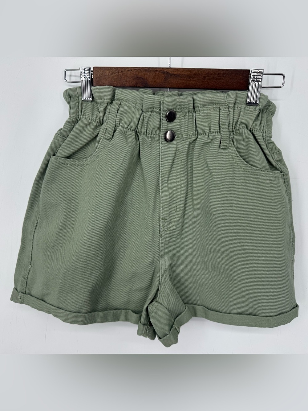Love Tree Paperbag + High Waisted Green Shorts Size Small Basic Casual Chic NWT